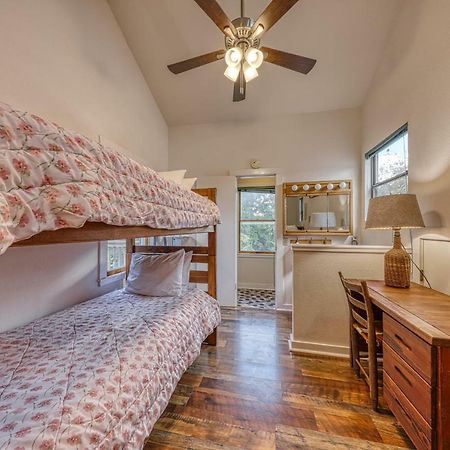 Bumblebee Lodge Ingram Extérieur photo
