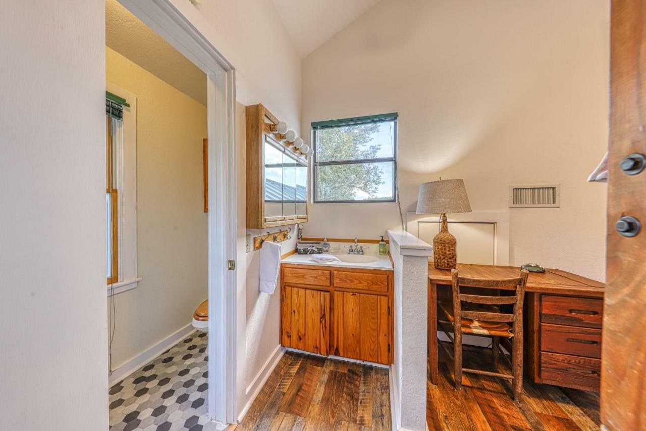 Bumblebee Lodge Ingram Extérieur photo