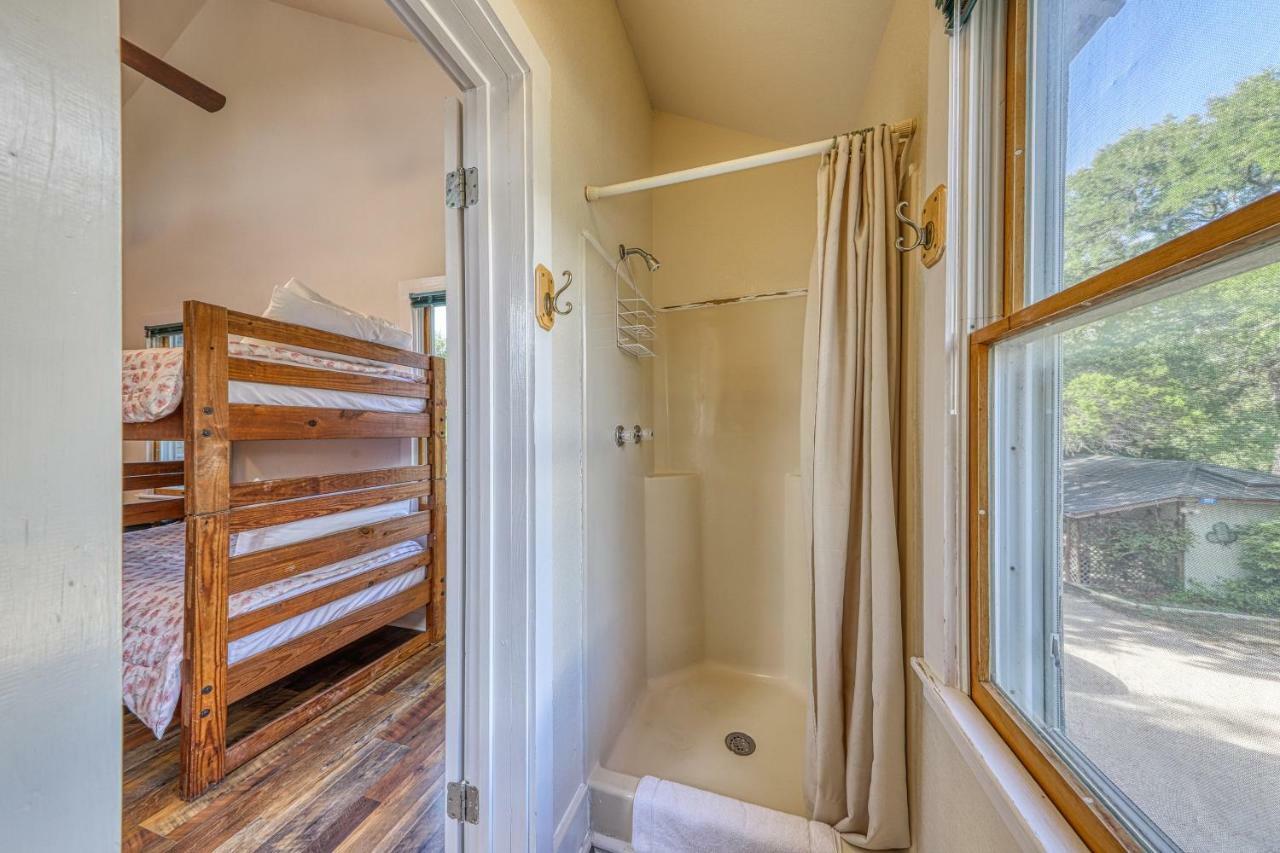 Bumblebee Lodge Ingram Extérieur photo