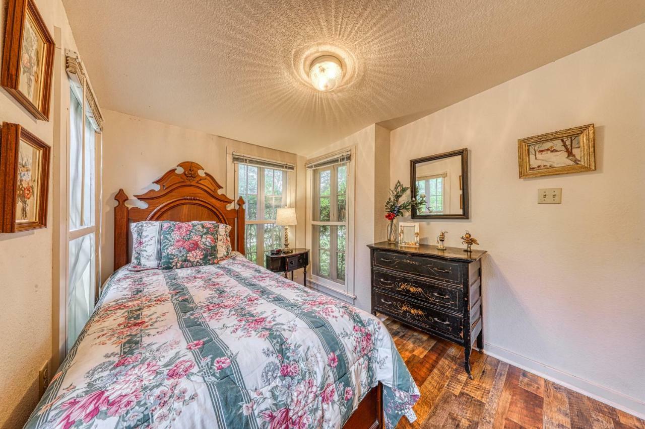 Bumblebee Lodge Ingram Extérieur photo