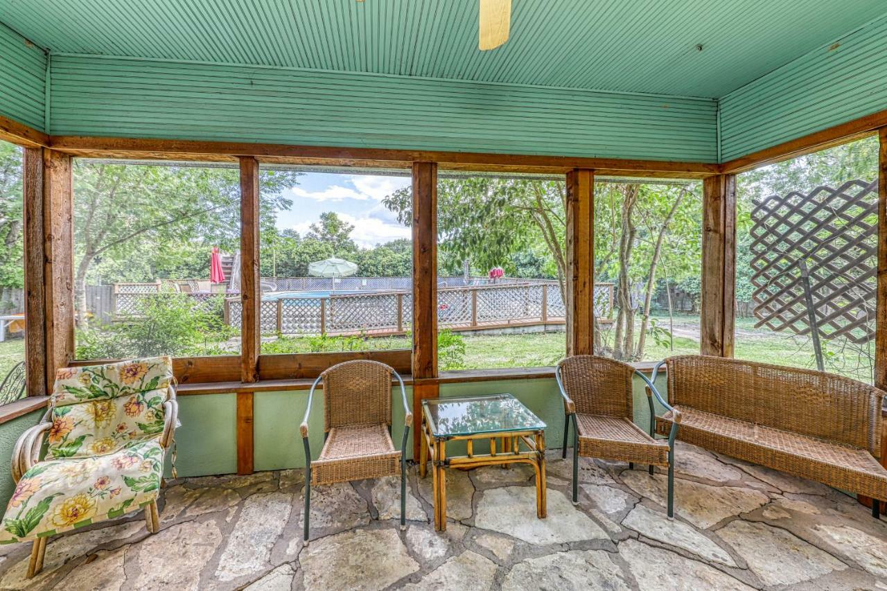 Bumblebee Lodge Ingram Extérieur photo
